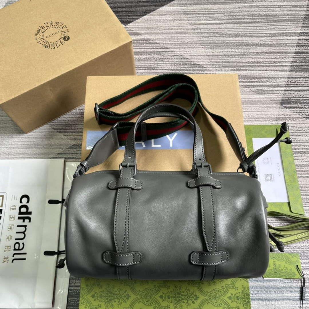 Gucci 725701 Small duffle bag with tonal Double G Gray