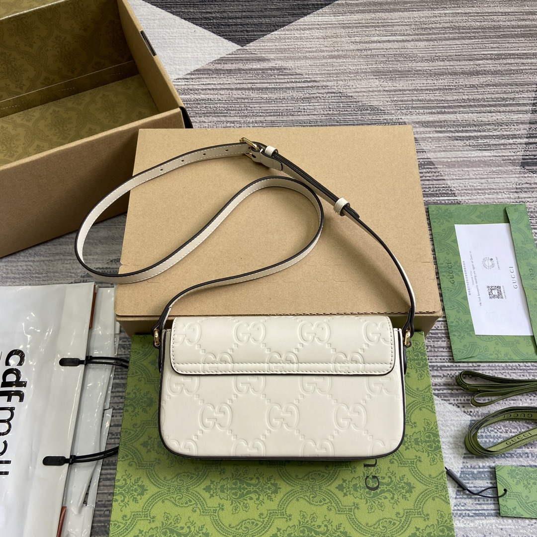Gucci 772794 GG Super Mini Shoulder Bag White