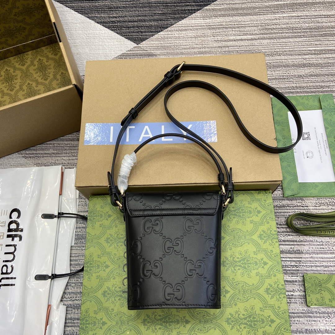 Gucci 772795 GG Super Mini Bucket Bag Black