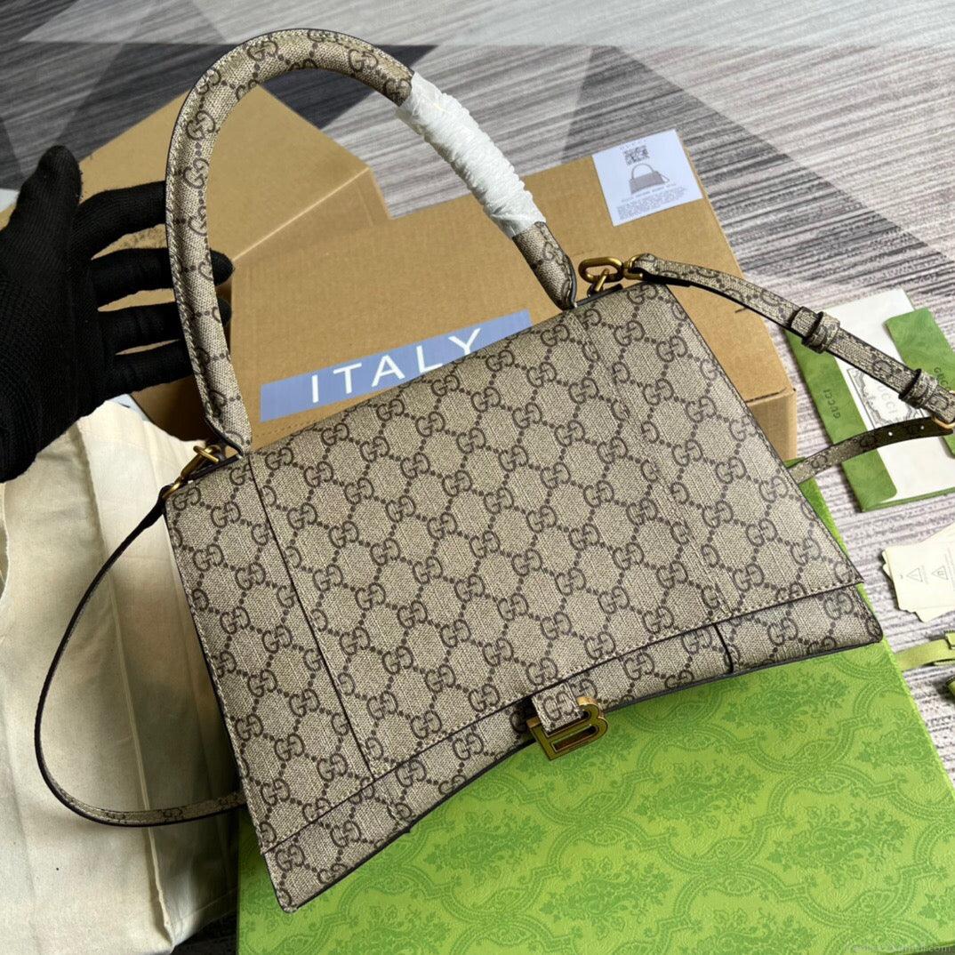 Gucci 681696 The Hacker Project Medium Hourglass bag Beige and ebony