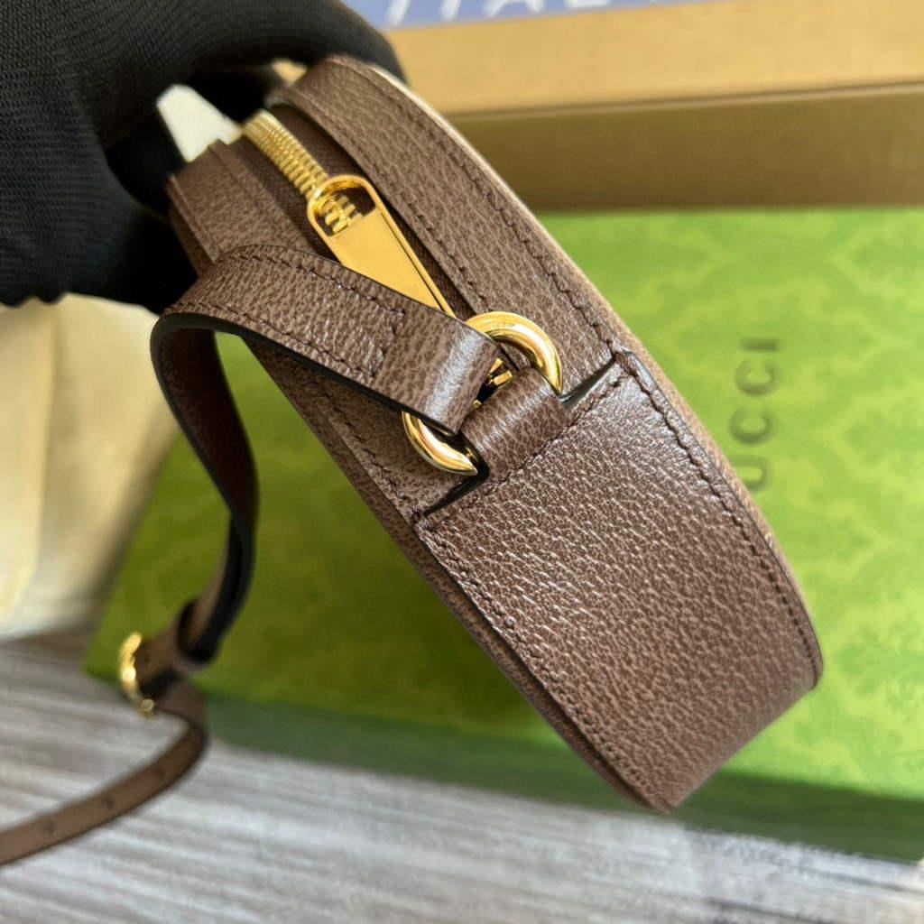 Gucci 574978 Round shoulder bag with Double G Beige Brown