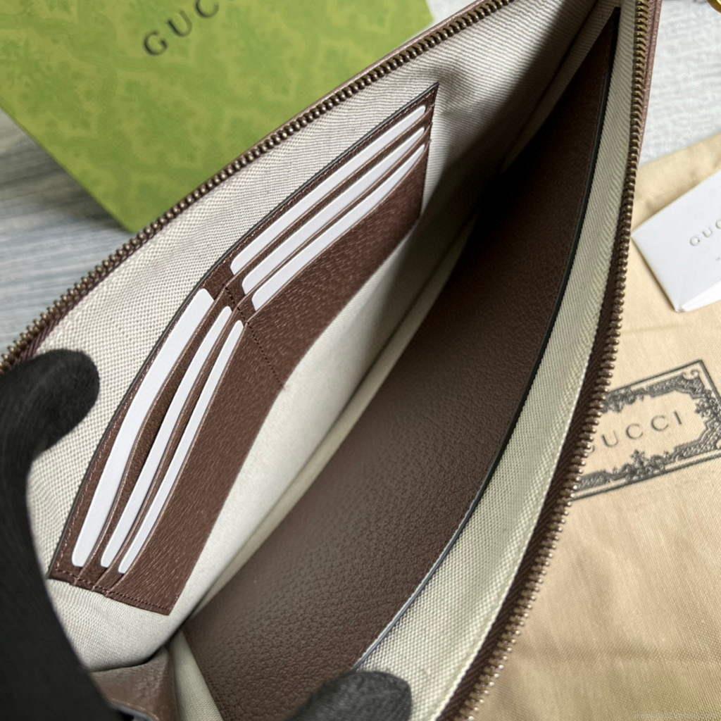 Gucci ‎688378 Gucci Tiger pouch Bag Brown