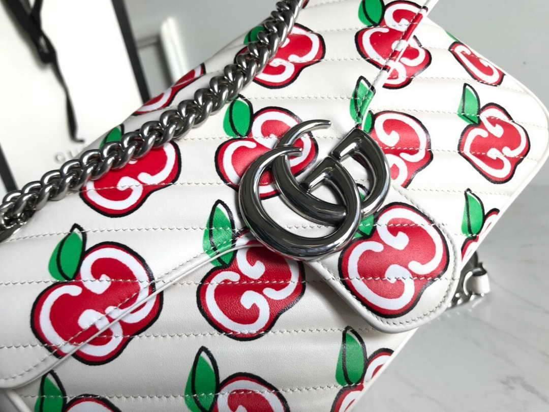 Gucci 443497 GG Marmont Small Shoulder Bag White and Red