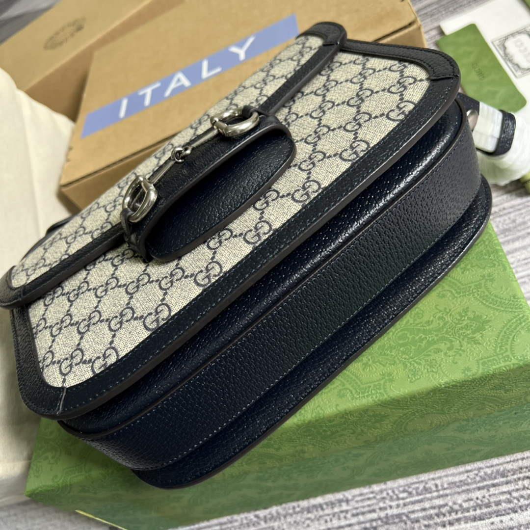 Gucci Horsebit 1955 shoulder bag 602204 beige with black leather