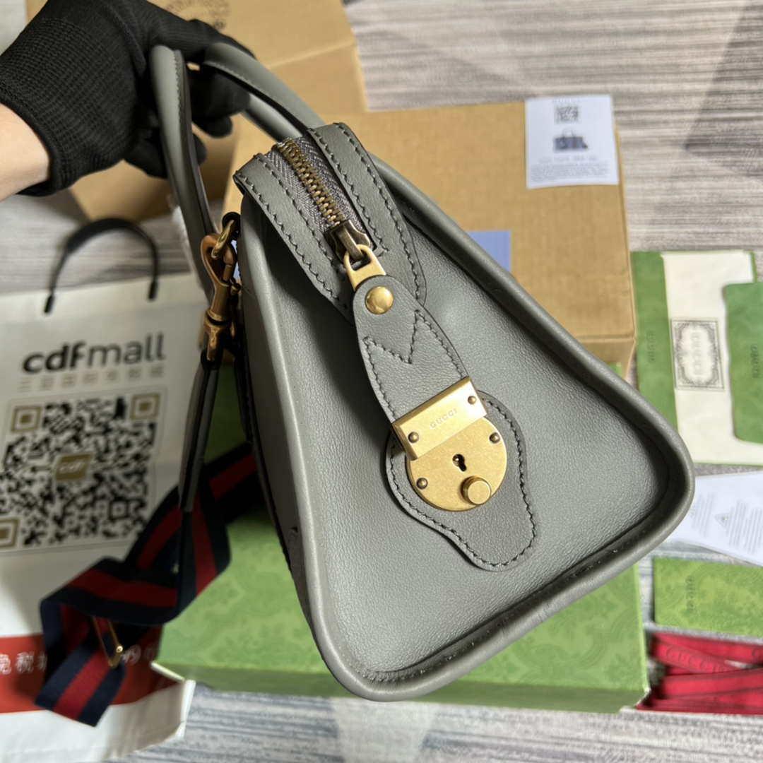 Gucci 715772 Small top handle bag with Double G Gray