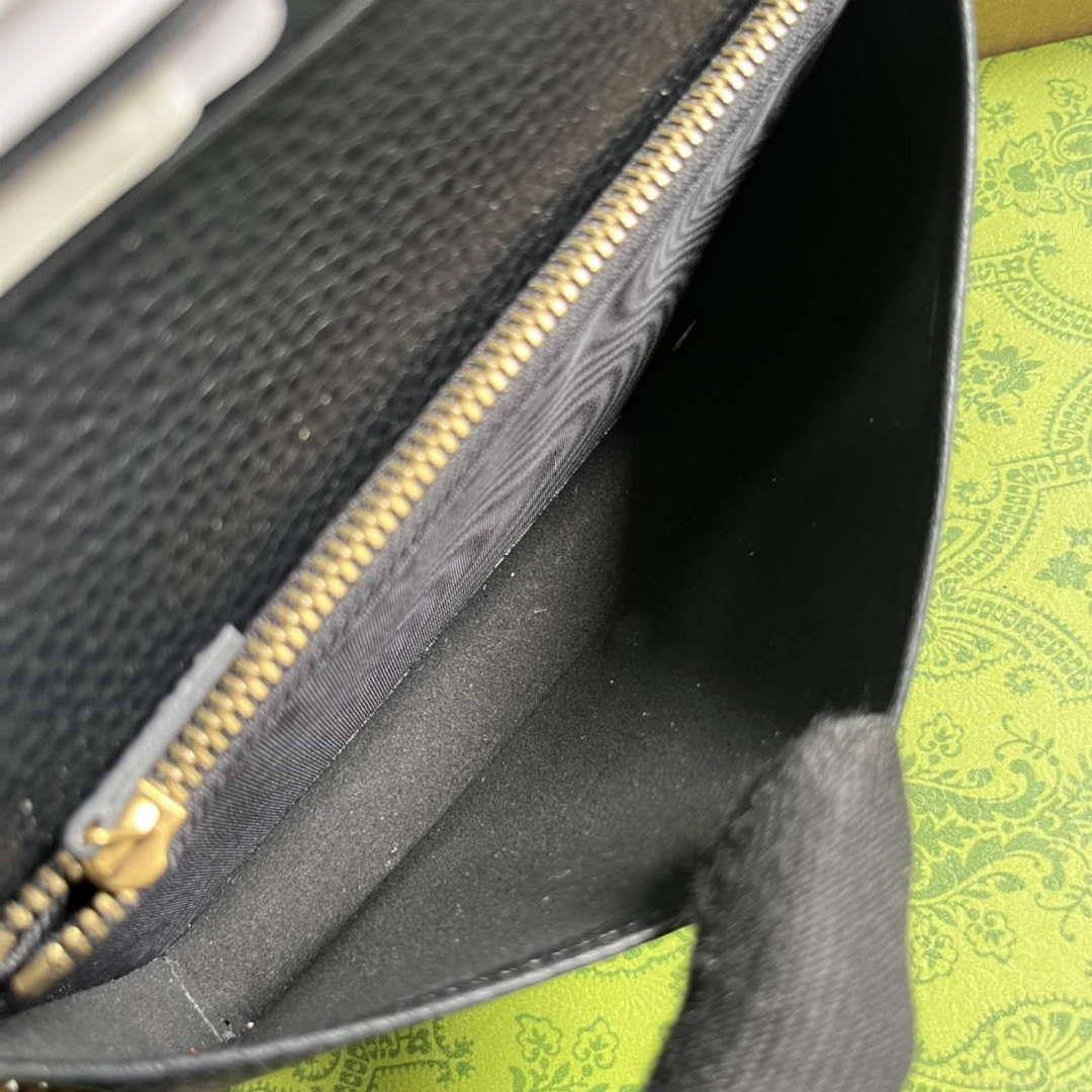 Gucci 746056 Chain Wallet With Interlocking G Python Bow Black