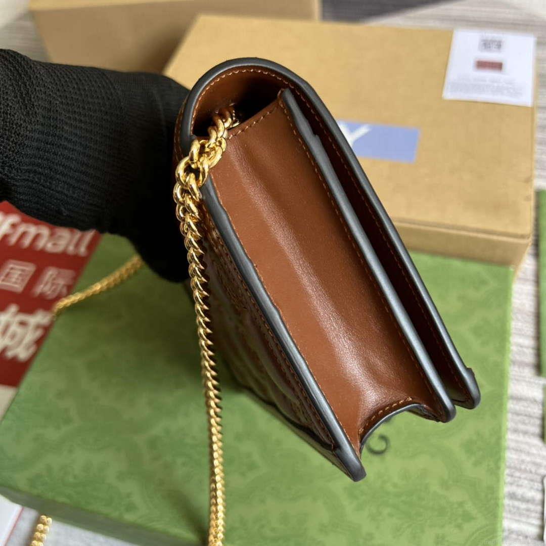 Gucci 723787 GG Matelassé Chain Wallet Brown