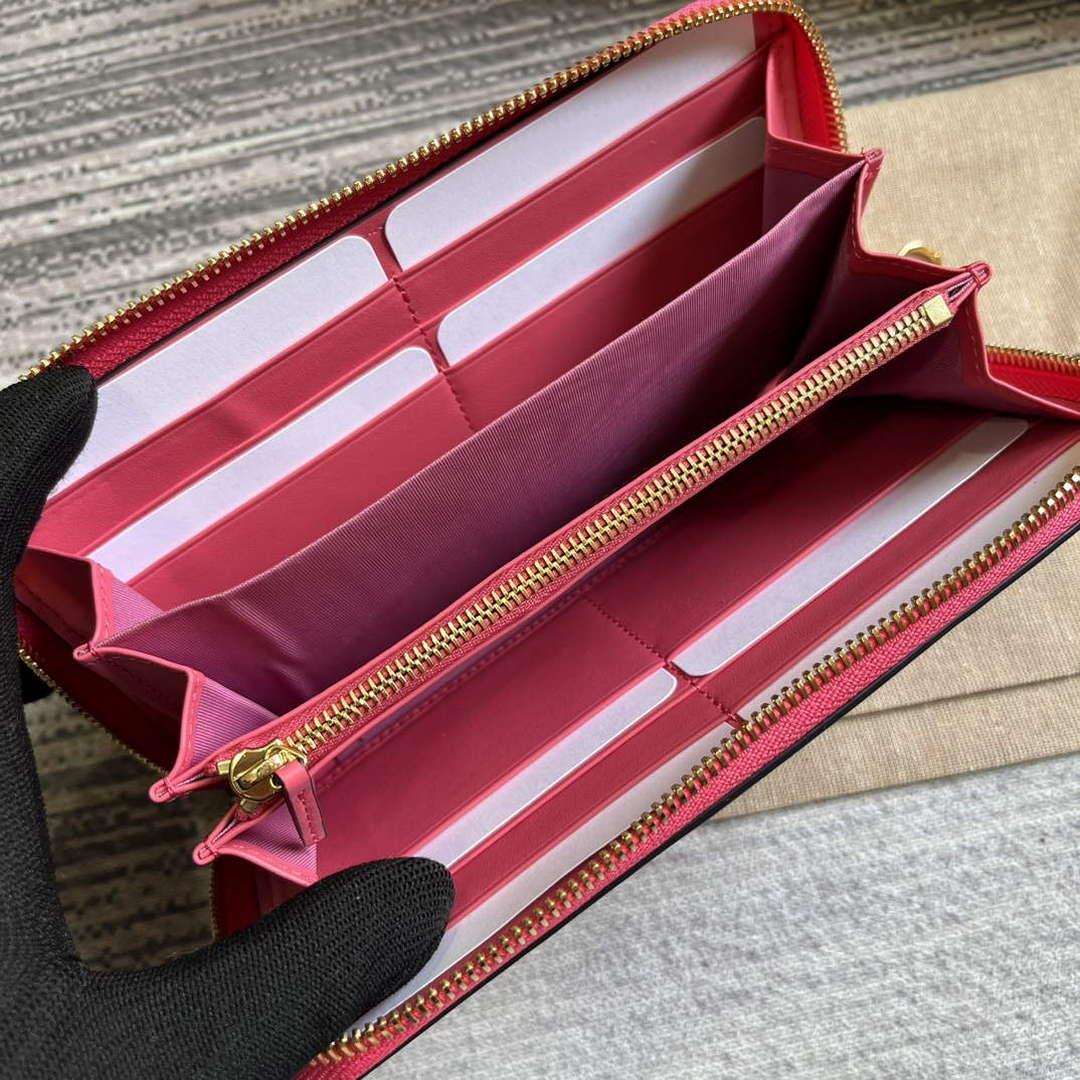 Gucci 723784 GG Matelassé Zip-Around Wallet Rose pink
