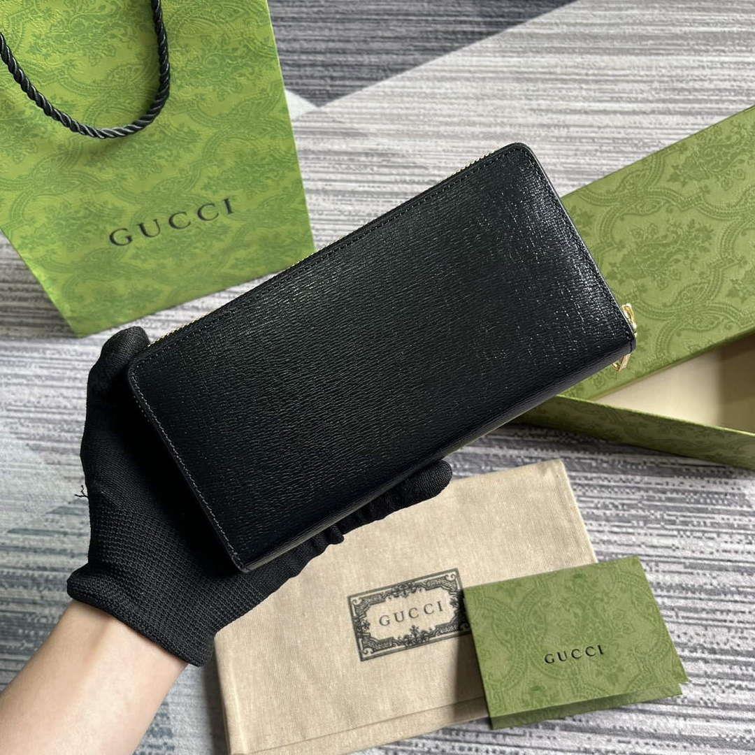 Gucci 772642 Zip Around Wallet With Gucci Script Black
