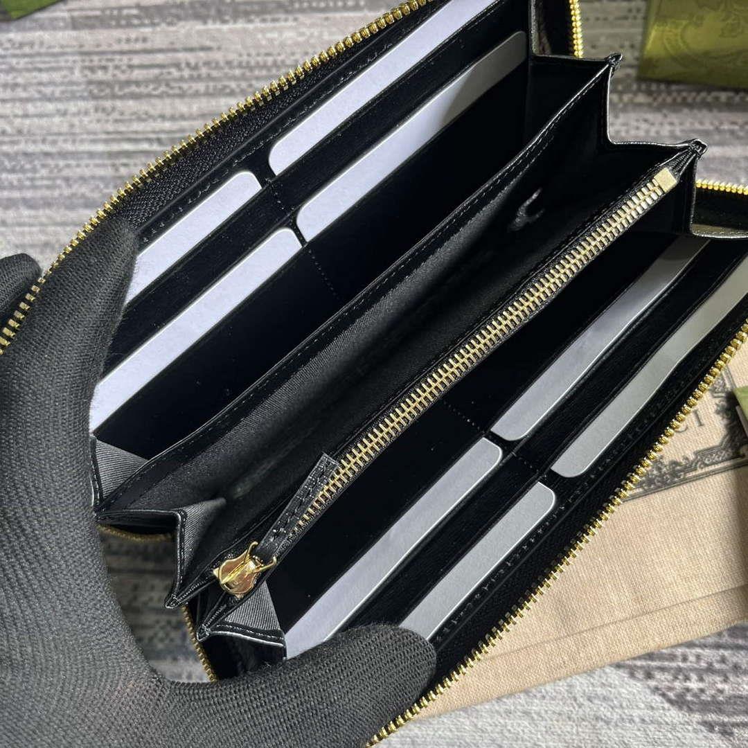 Gucci 772642 Zip Around Wallet With Gucci Script Black