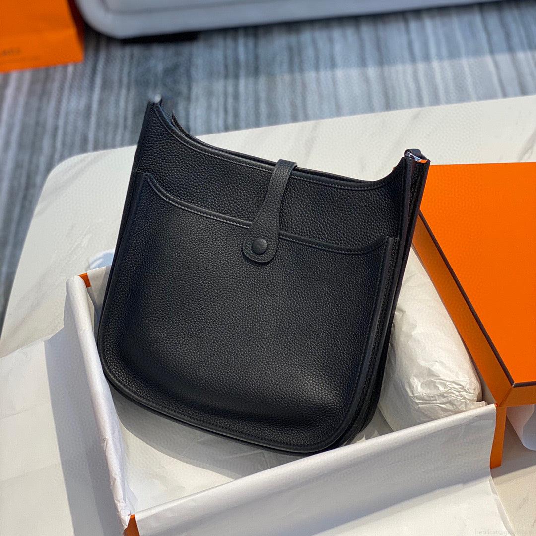 Hermes H083435 Evelyne III 29 Shoulder Bag Silver Hardware Black