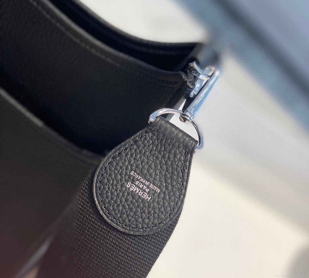 Hermes H083435 Evelyne III 29 Shoulder Bag Silver Hardware Black