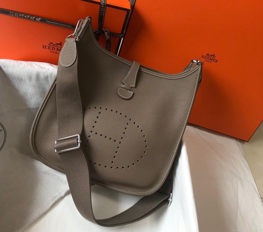 Hermes H083435 Evelyne III 29 Shoulder Bag Silver Hardware Dark Gray