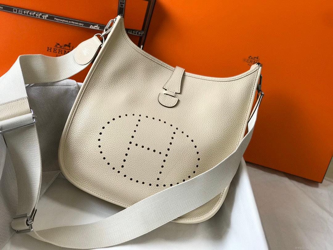 Hermes H083435 Evelyne III 29 Shoulder Bag Silver Hardware Beige
