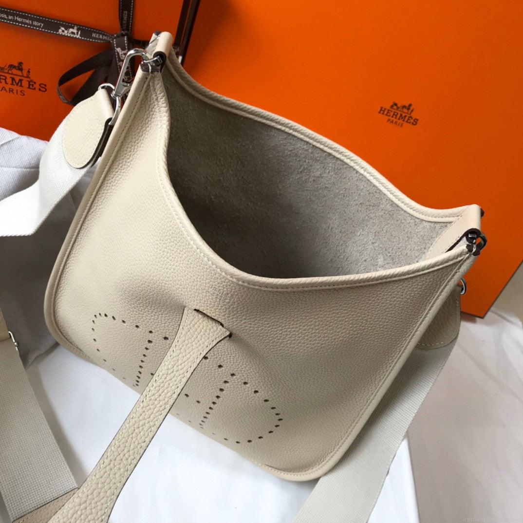 Hermes H083435 Evelyne III 29 Shoulder Bag Silver Hardware Beige