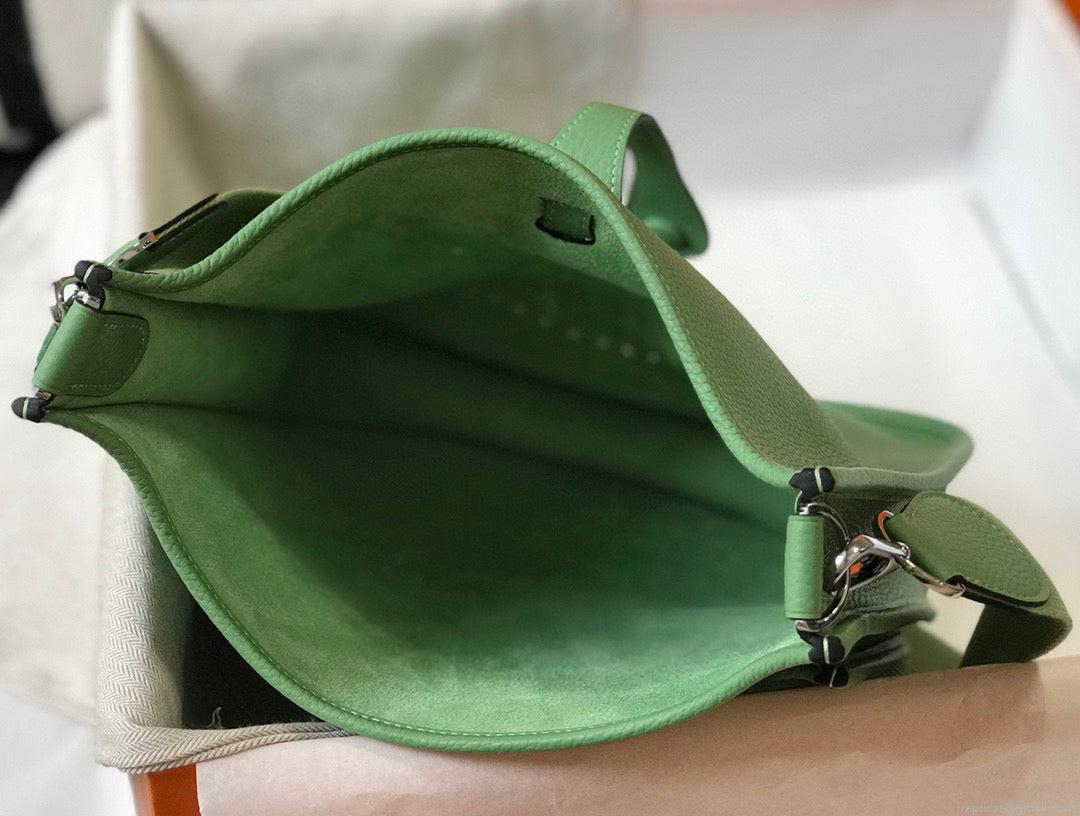 Hermes H083435 Evelyne III 29 Shoulder Bag Silver Hardware Light Green