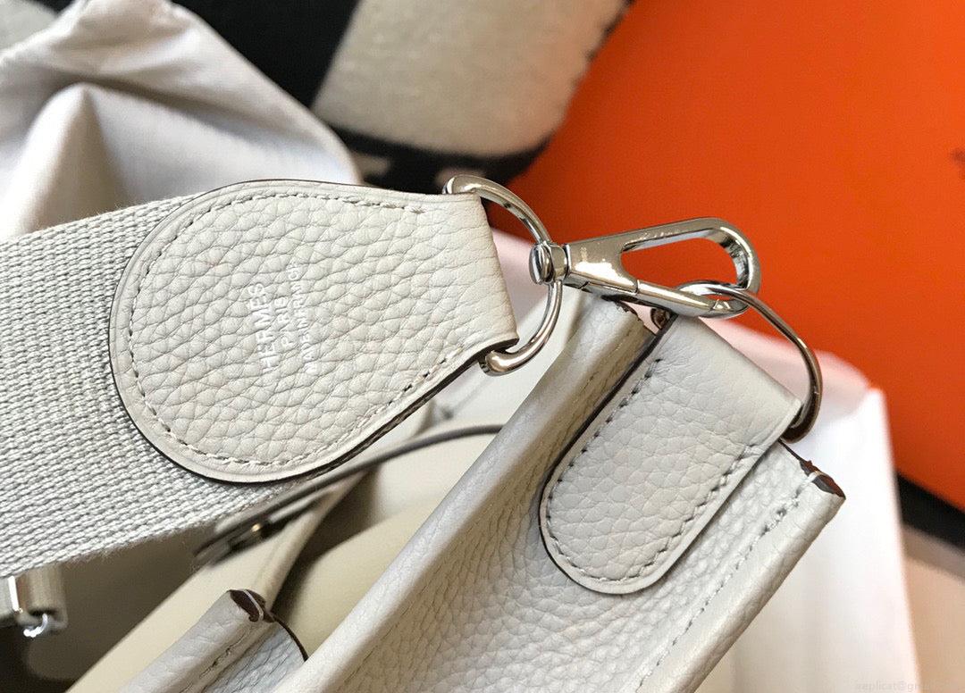 Hermes H083435 Evelyne III 29 Shoulder Bag Silver Hardware White Gray