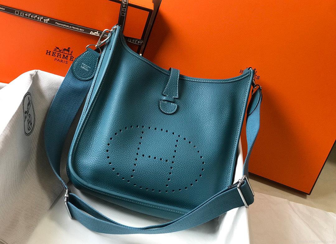 Hermes H083435 Evelyne III 29 Shoulder Bag Silver Hardware Blue