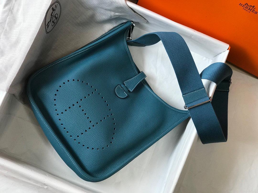 Hermes H083435 Evelyne III 29 Shoulder Bag Silver Hardware Blue