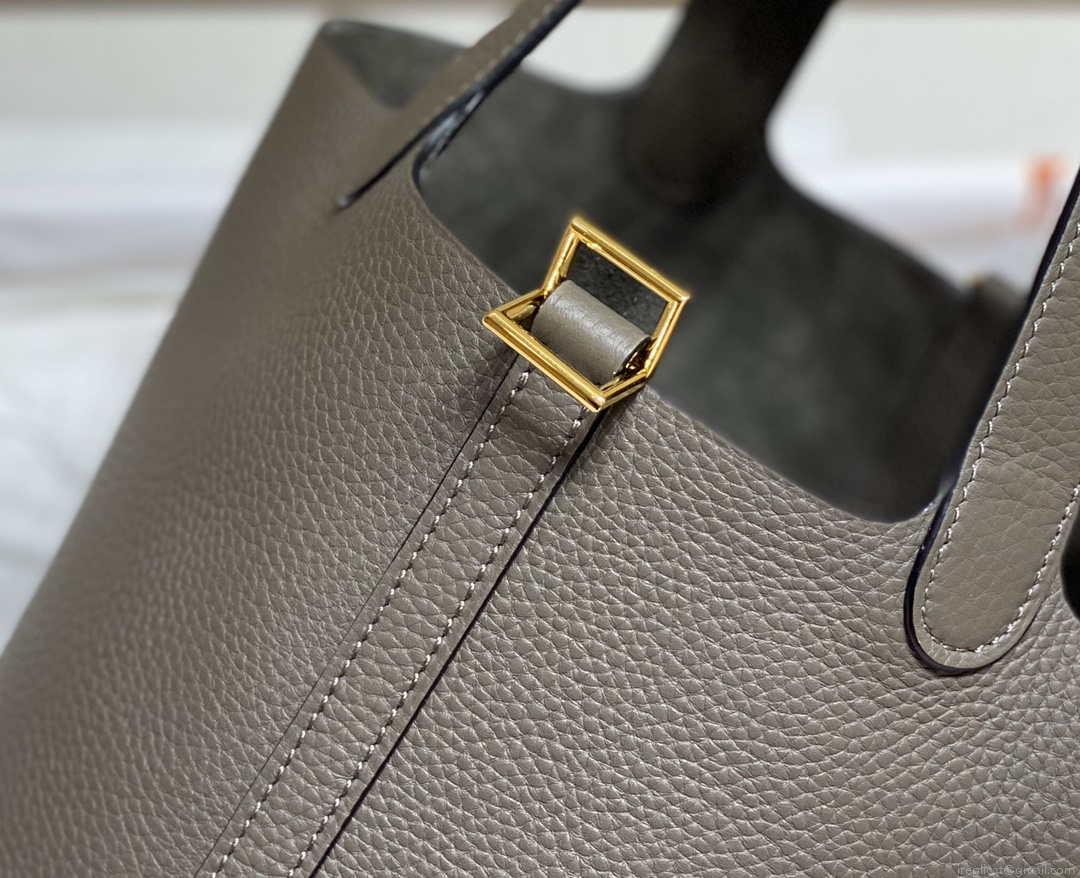 Hermes H056289 Picotin Lock 18 22 Bag H330001