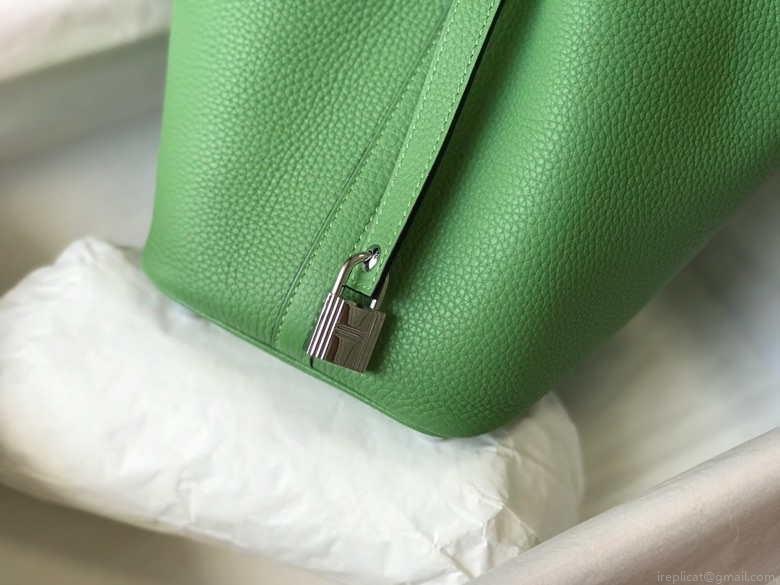 Hermes H056289 Picotin Lock 18 22 Bag H330004