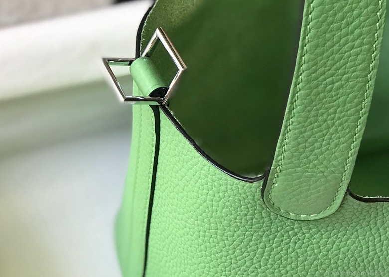 Hermes H056289 Picotin Lock 18 22 Bag H330004