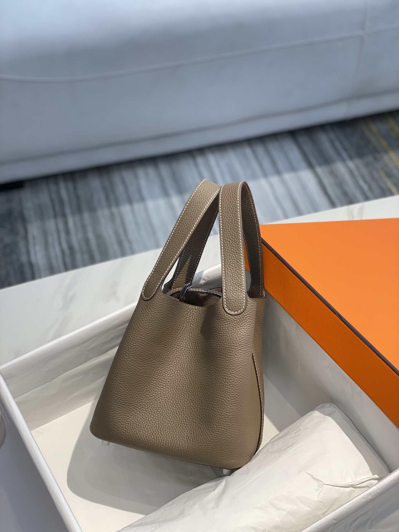 Hermes H056289 Picotin Lock 18 22 Bag H330006