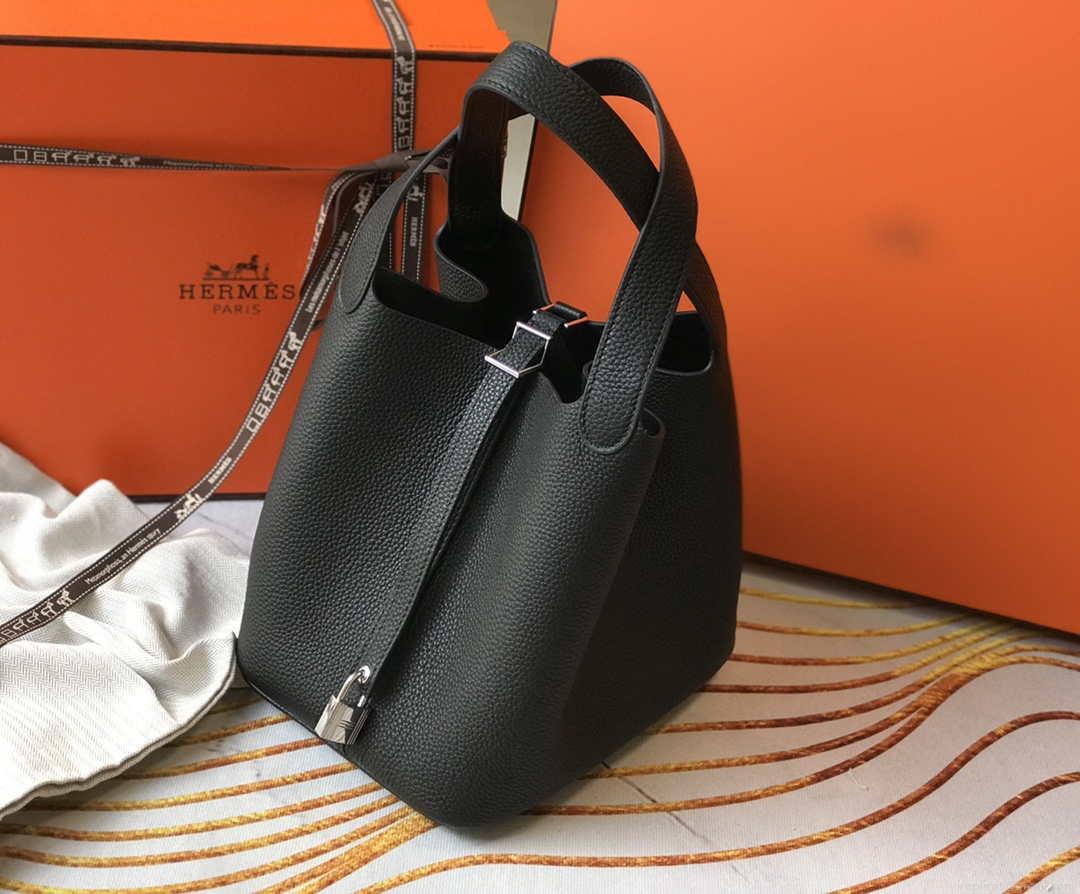 Hermes H056289 Picotin Lock 18 22 Bag H330009