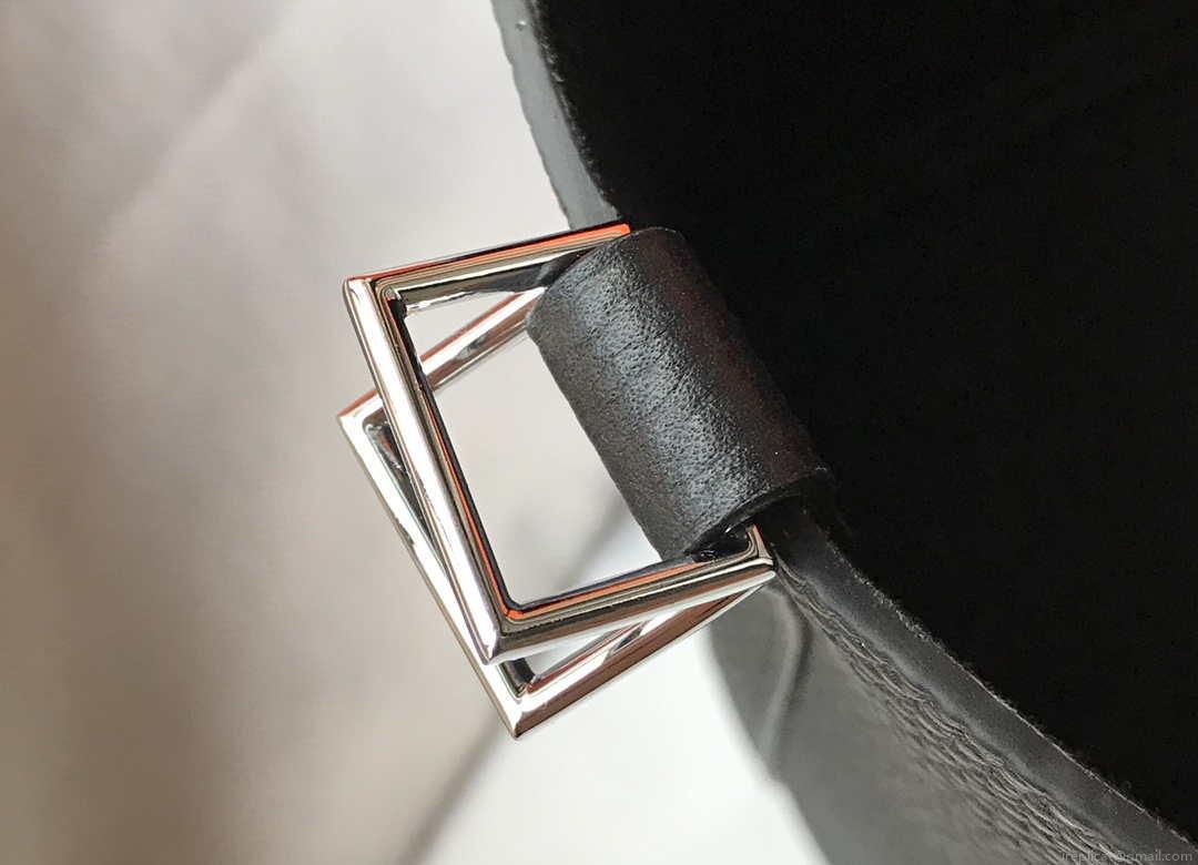 Hermes H056289 Picotin Lock 18 22 Bag H330009