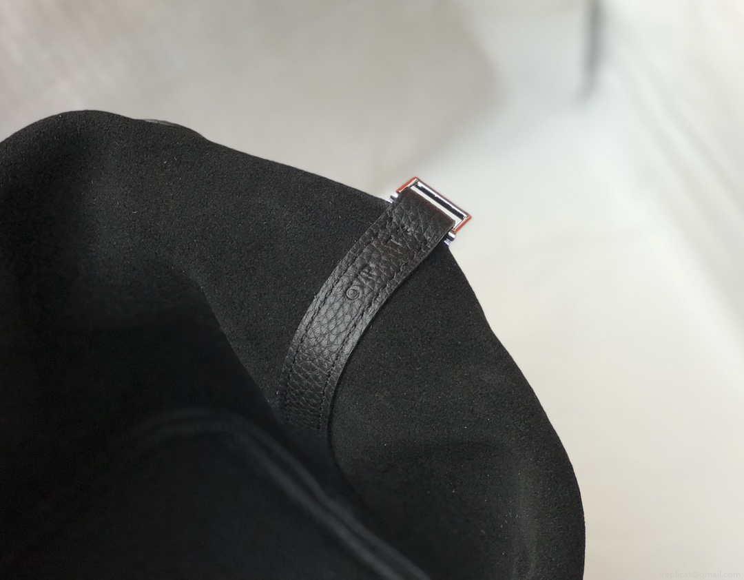 Hermes H056289 Picotin Lock 18 22 Bag H330009