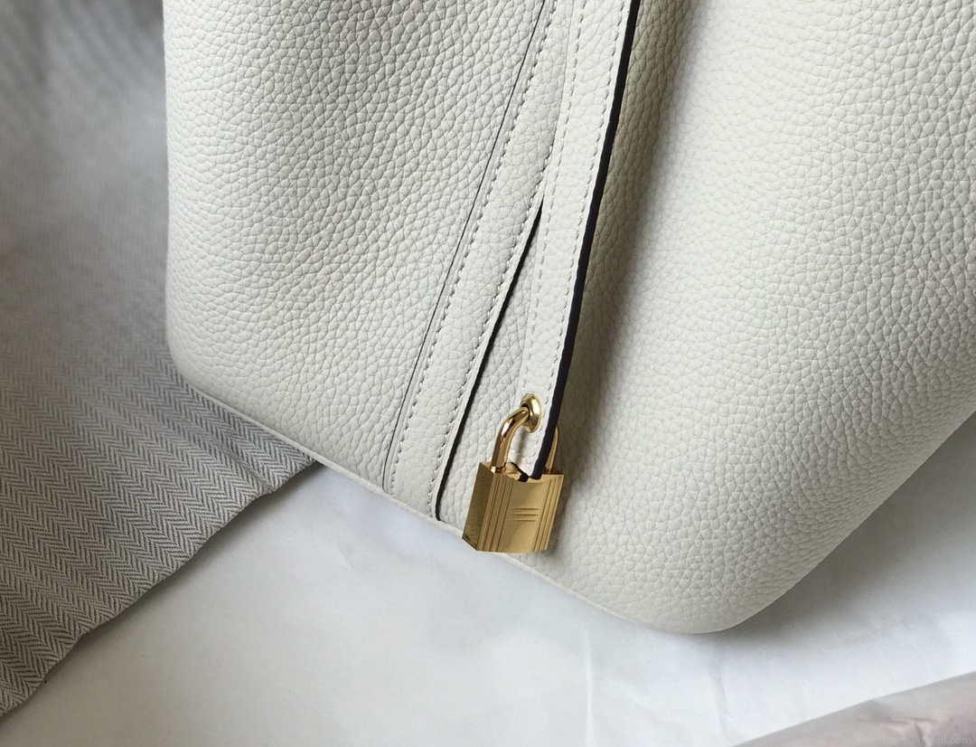 Hermes H056289 Picotin Lock 18 22 Bag H330012 Gold
