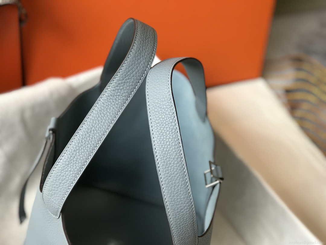 Hermes H056289 Picotin Lock 18 22 Bag H330017