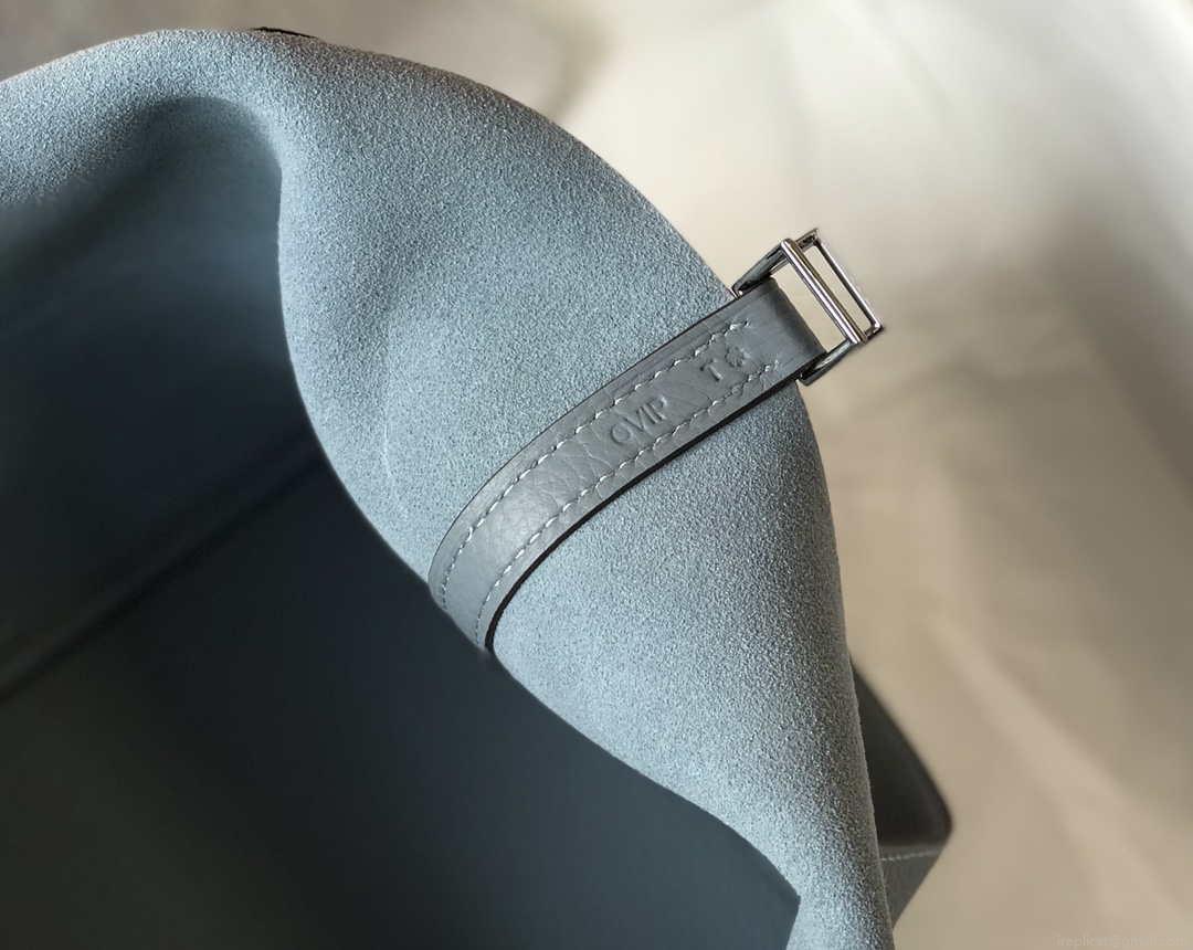 Hermes H056289 Picotin Lock 18 22 Bag H330017