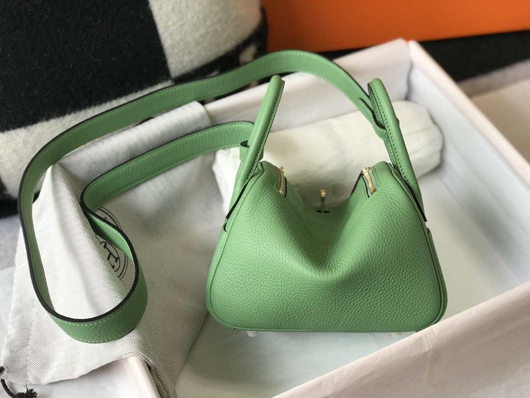Hermes H079086 Lindy Mini Bag 19cm H231925