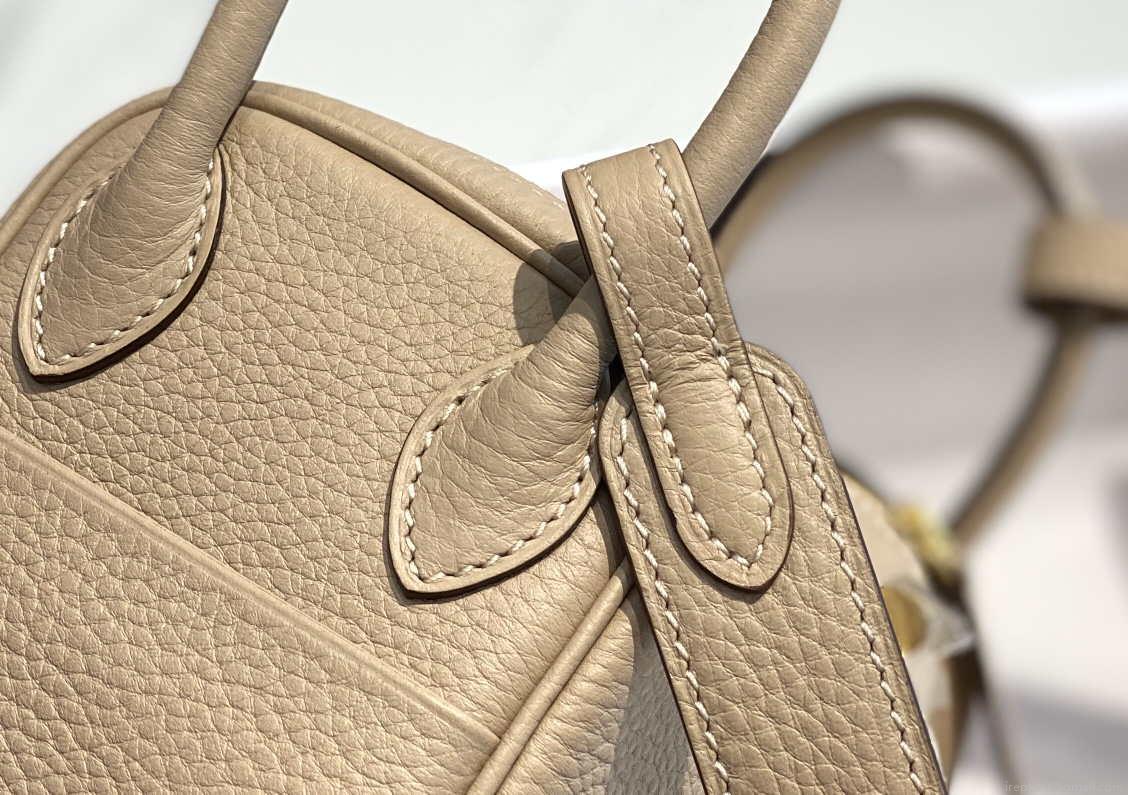 Hermes H079086 Lindy Mini Bag 19cm H231935