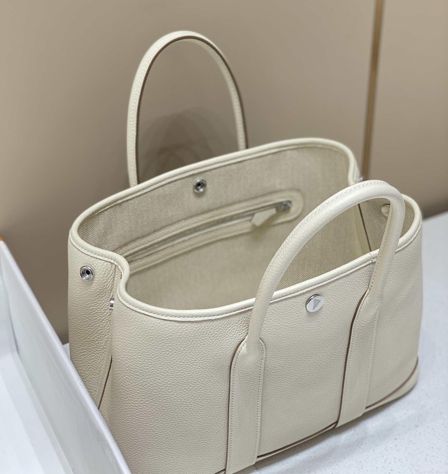 Hermes Beige Clemence Garden Party 30cm Bag H239042