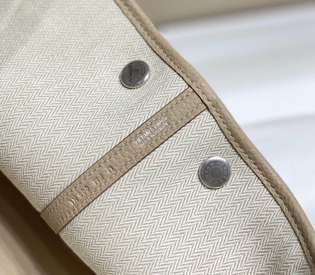 Hermes Light Gray Clemence Garden Party 30cm Bag H239045
