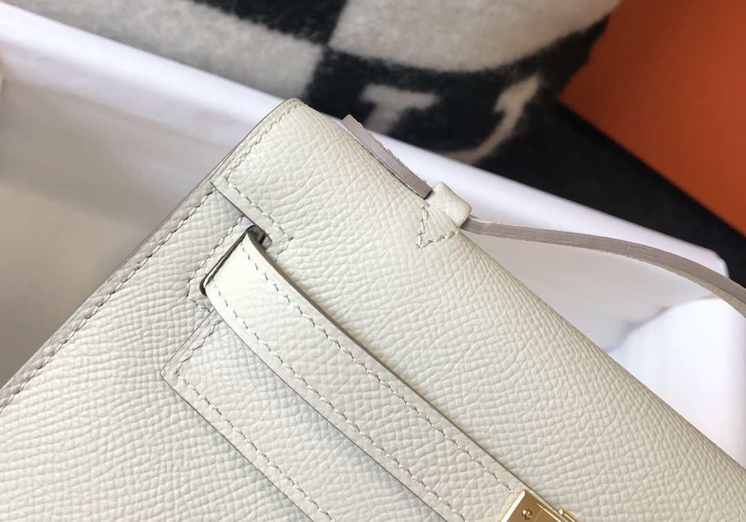 Hermes Mini Kelly Pouchette Epsom Leather H230230 White
