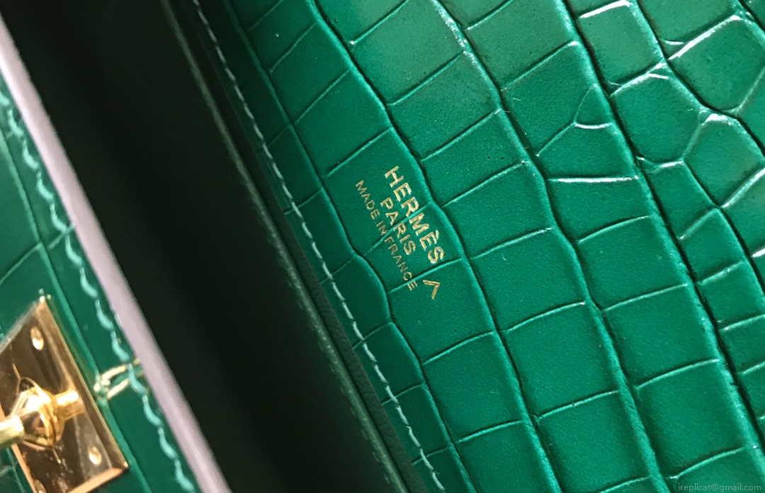 Hermes Mini Kelly Pouchette Crocodile Leather H230238 Green