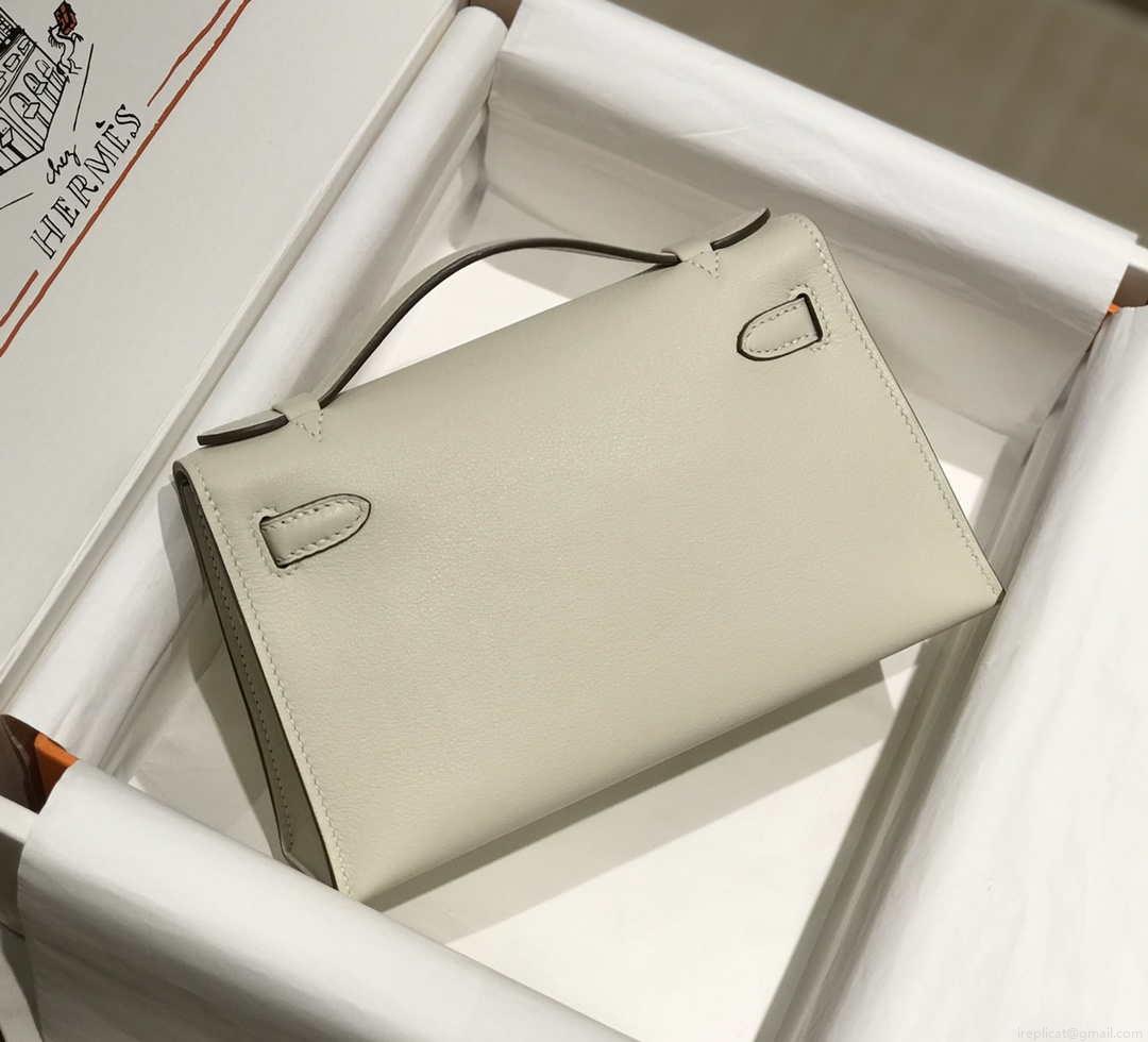 Hermes Kelly Pouchette Swift Leather clutch bag Gold H230266