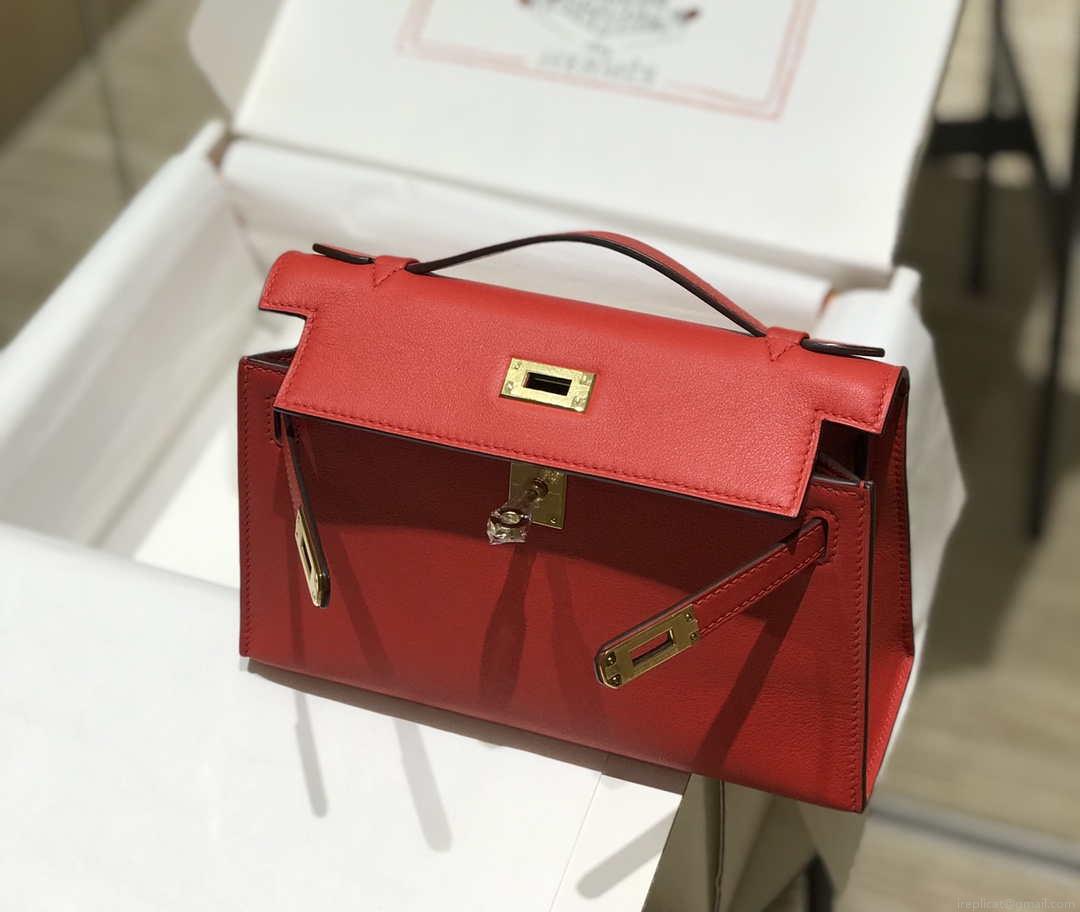Hermes Kelly Pouchette Swift Leather clutch bag Gold H230268