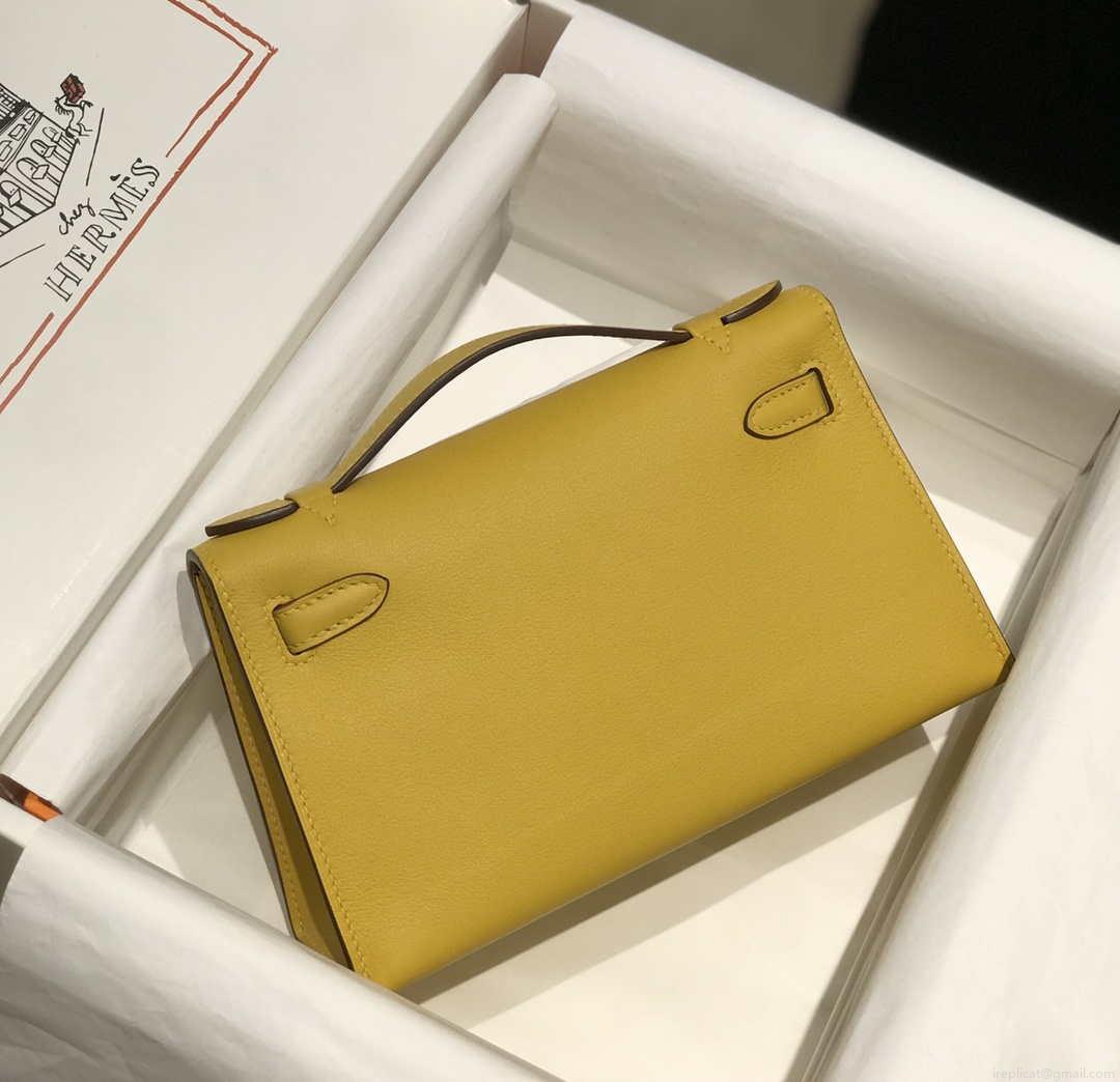 Hermes Kelly Pouchette Swift Leather clutch bag Gold H230269