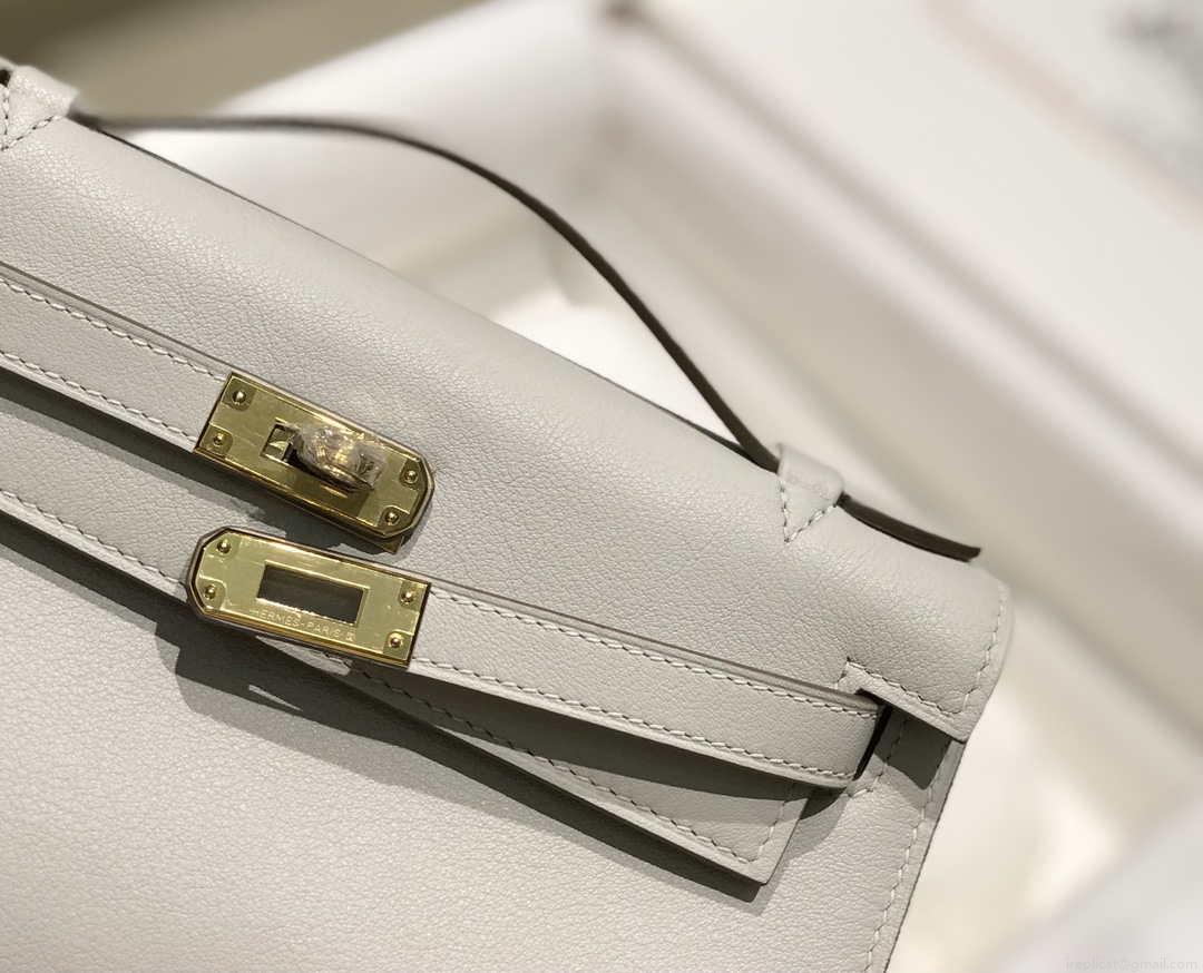 Hermes Kelly Pouchette Swift Leather clutch bag Gold H230271