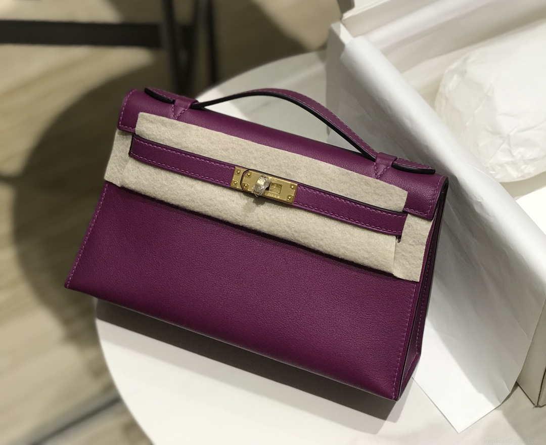 Hermes Kelly Pouchette Swift Leather clutch bag Gold H230273