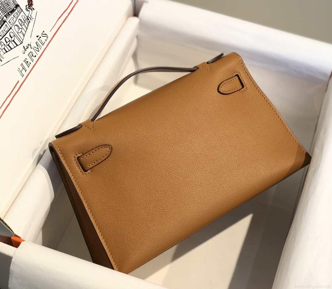 Hermes Kelly Pouchette Swift Leather clutch bag Gold H230276