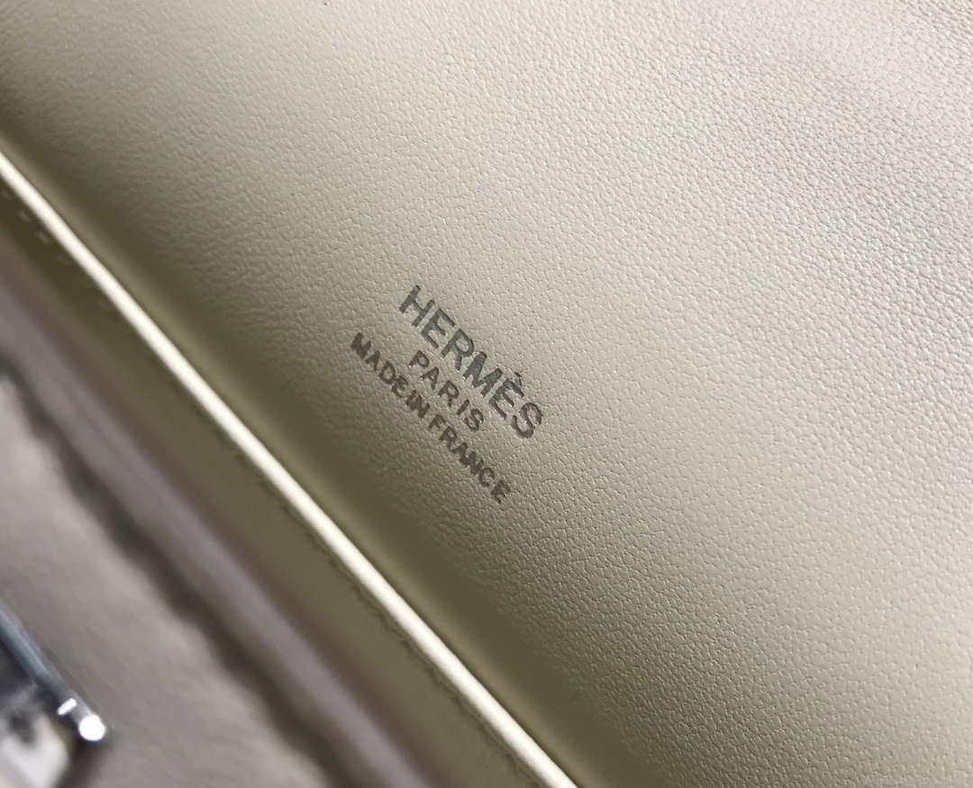 Hermes Mini Kelly Pouchette Swift Leather clutch bag Silver H230255