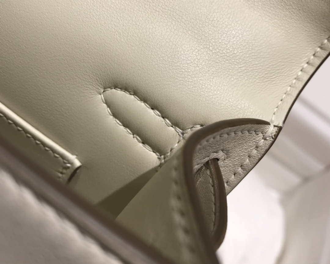 Hermes Mini Kelly Pouchette Swift Leather clutch bag Silver H230255