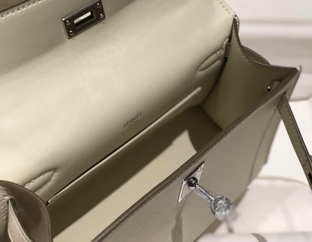 Hermes Mini Kelly Pouchette Swift Leather clutch bag Silver H230255