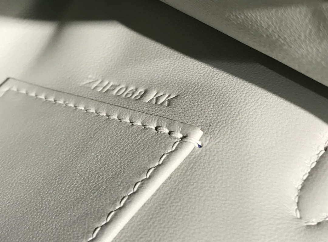 Hermes Kelly Pouchette Swift Leather clutch bag Silver H230259