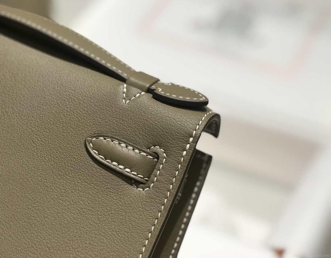 Hermes Kelly Pouchette Swift Leather clutch bag Silver H230262